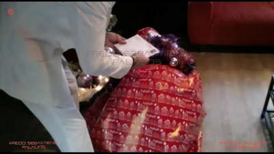 Mami, am primit cadoul de Crăciun cățea blondă și păroasă cu fundul mare nebună după sculă